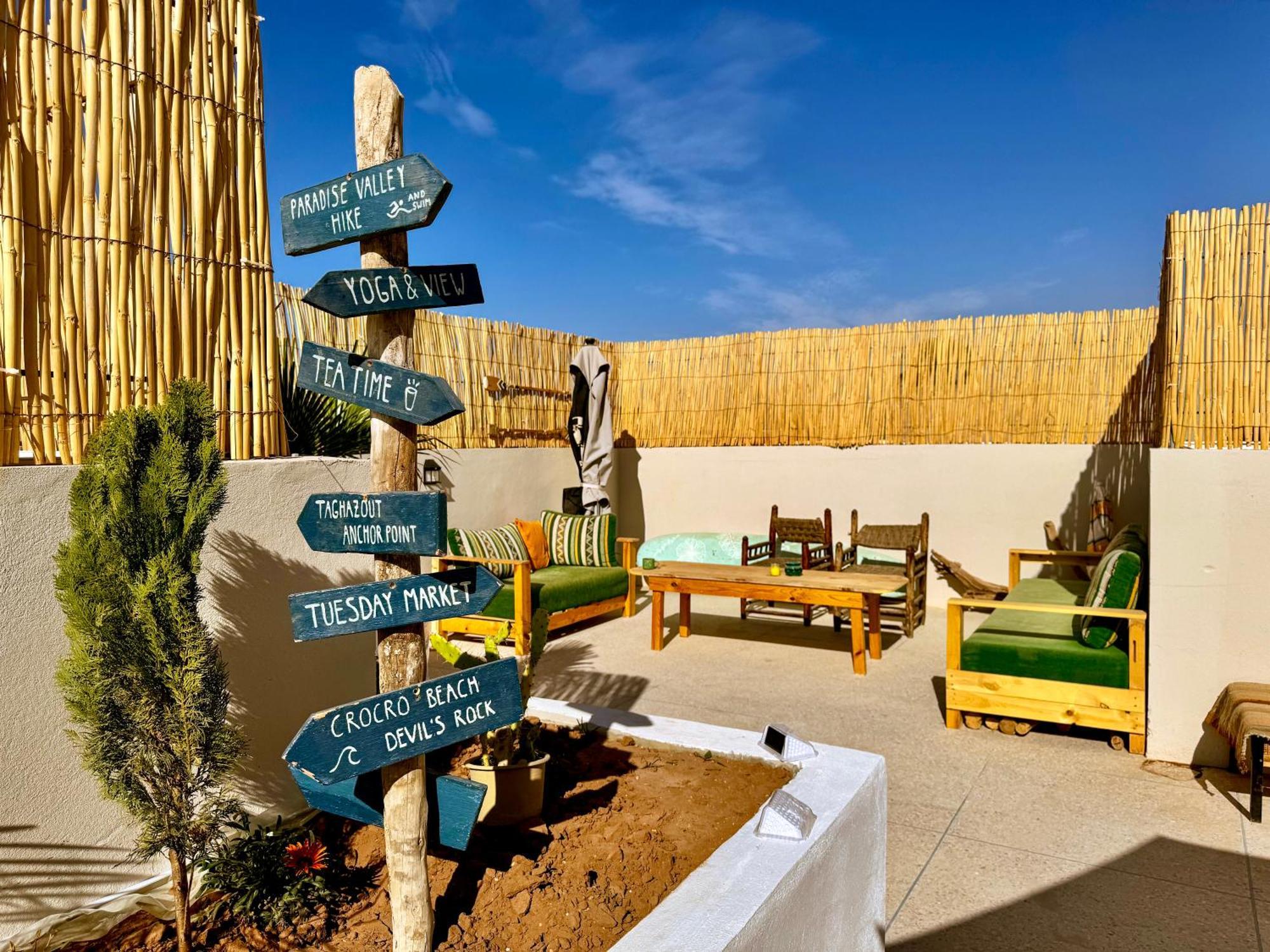 Хостел Ocean Surf House Tamraght Екстер'єр фото